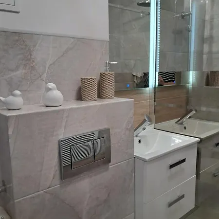 Dom Zacisze Do 9 Osob Blisko Metra Apartment Warsaw